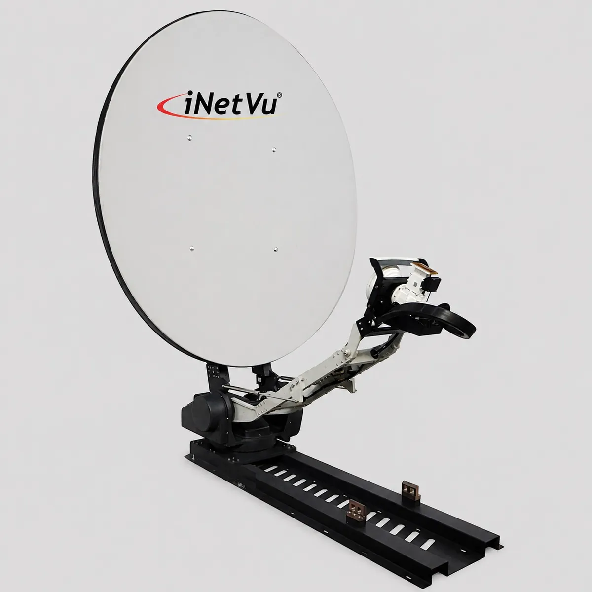 C-COM iNetVu 1801 1.8 m auto-deploy driveaway VSAT antenna for Ku, Ka and C-band (3-axis, 11 kg feed arm)